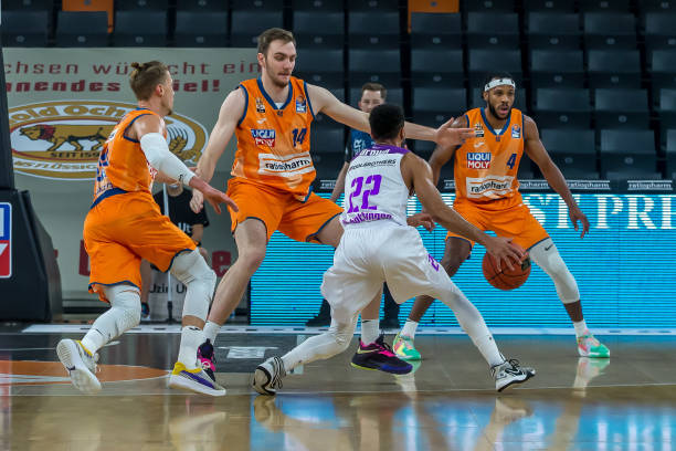 的表现无疑 的表现无疑