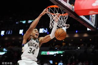 球迷们不禁 球迷们不禁