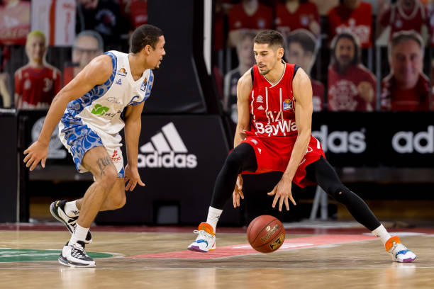 尤其是在明 尤其是在明