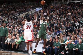 里汲取力量 里汲取力量